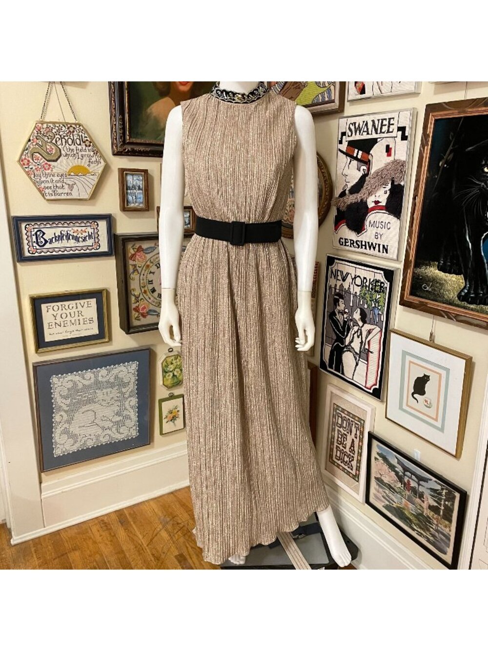 70s Vintage Sleeveless Maxi Dress With Contrasting Collar & Black Waist Belt
